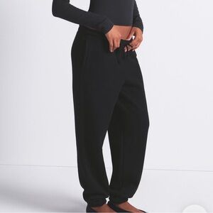 Skims Black Jogger Sweatpants